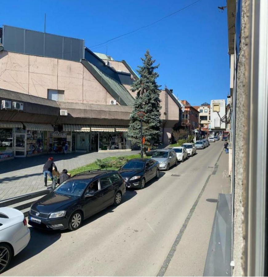R-Residency Ll Apartment Banja Luka Bagian luar foto